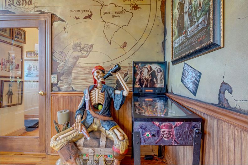 airbnb orlando vacation home with challenging escape room puzzles